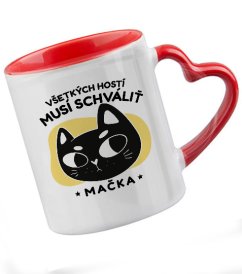 Všetkých hostí musí schváliť mačka
